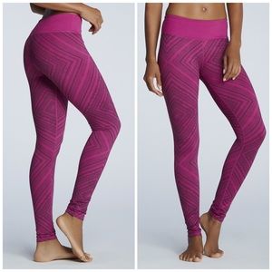Fabletics Salar Printed Powerhold Leggings Pink